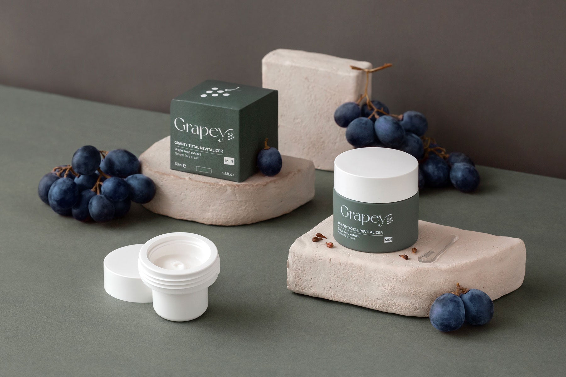 Grapey Total Revitalizer for Men + refill