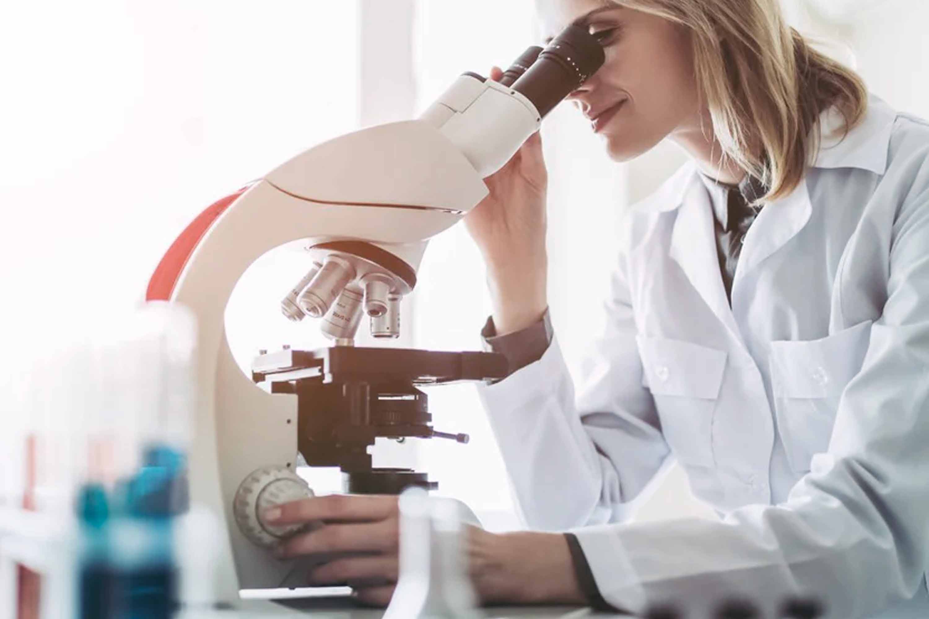 researcher studying polyphenols for Grapey cosmetics